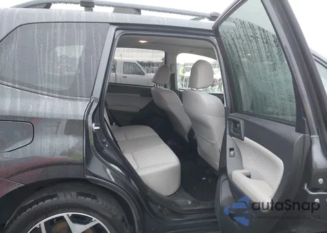 2017 Subaru Forester 2.5I Premium z USA, uszkodzony, nr VIN JF2SJAGC0HH585690